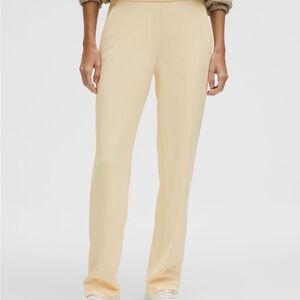 Lululemon Buttercream Softstreme HR Straight Leg Pant (regular) NWT